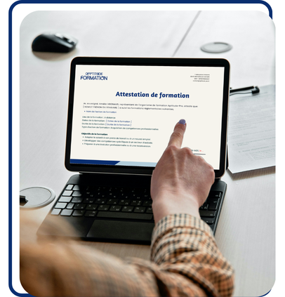 Attestation de formation Aptitude Formation affichée sur un ordinateur portable